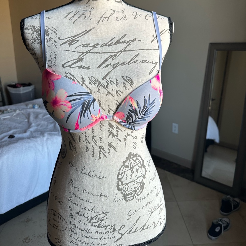 PUSH UP EVERYWHERE PINK BRA